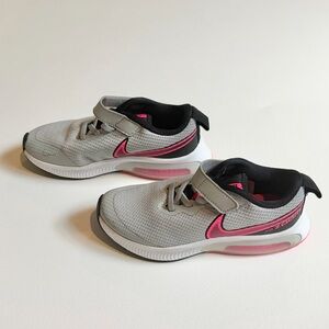 Nike Girls Sneakers Size 13.5